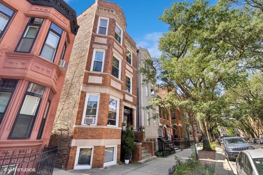 1435 W Lexington Street