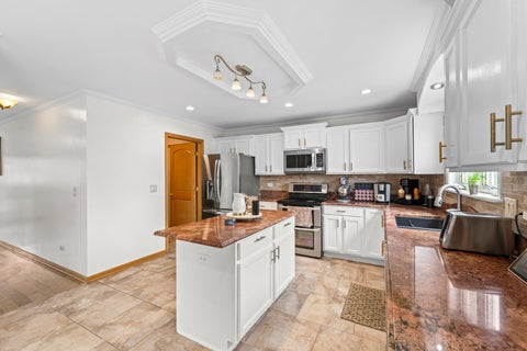 Tiny photo for 16035 W Red Cloud Drive, Lockport, IL 60441 (MLS # 12688959)