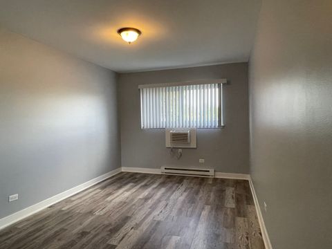 Tiny photo for 816 E Old Willow Road #110, Prospect Heights, IL 60070 (MLS # 12493502)