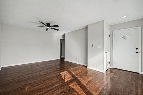 Tiny photo for 750 Duncan Drive, Aurora, IL 60506 (MLS # 12613356)