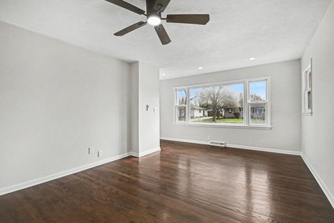 Tiny photo for 750 Duncan Drive, Aurora, IL 60506 (MLS # 12613356)