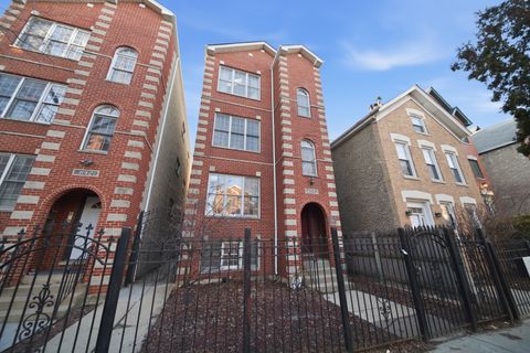 844 N wood Street G Chicago IL 60622