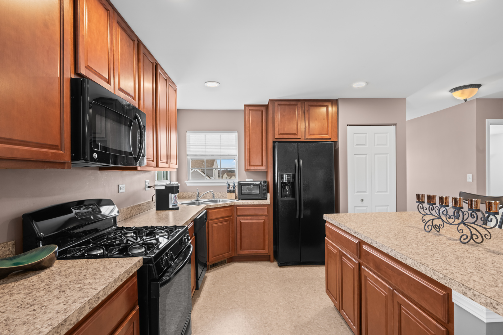 1246 Chesterton Drive 2