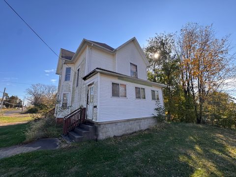 Photo of 1101 Lake Street, Kewanee, IL 61443 (MLS # 12511652)