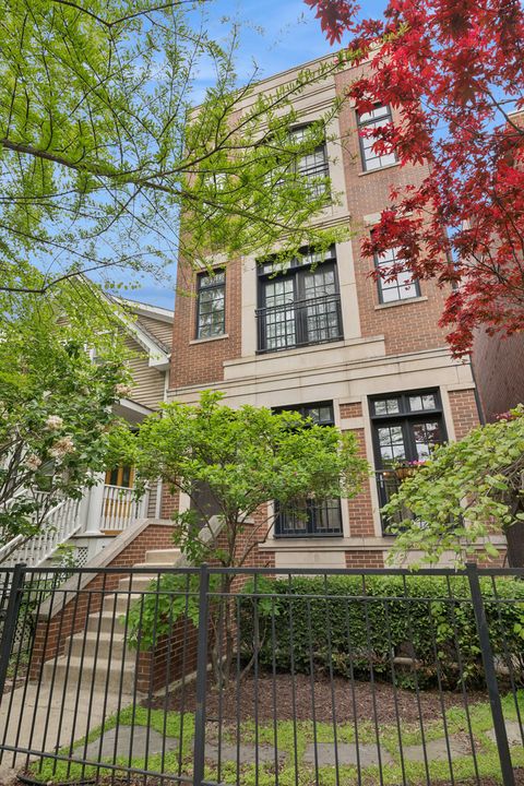 Photo of 2723 N Dayton Street #1, Chicago, IL 60614 (MLS # 12641650)