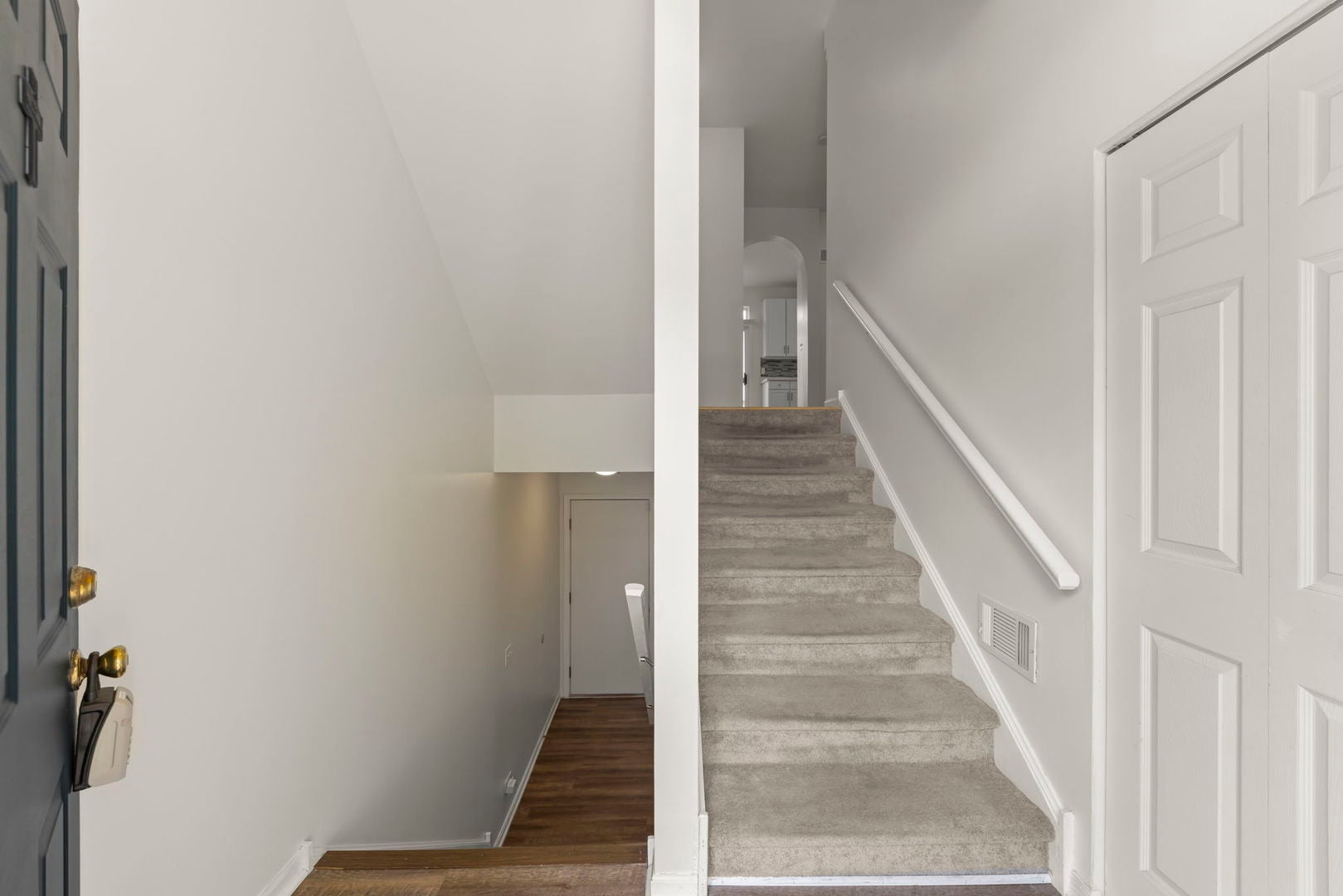 2641 N Greenwood Avenue