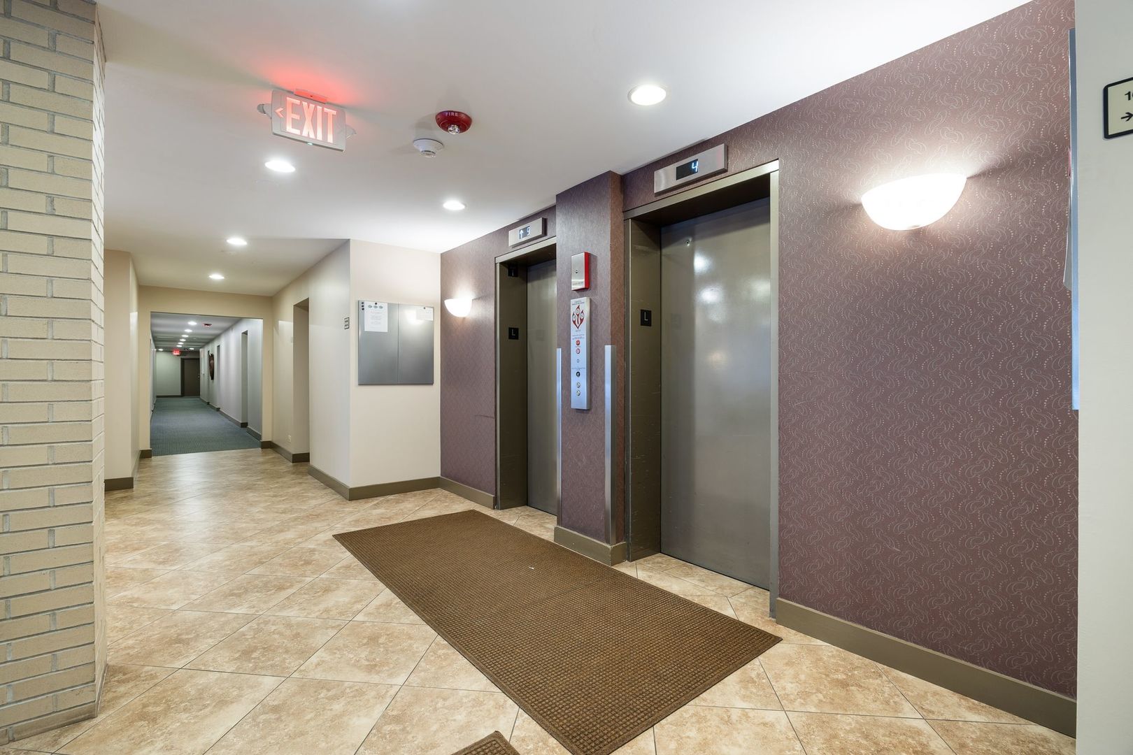 221 N Kenilworth Avenue 208