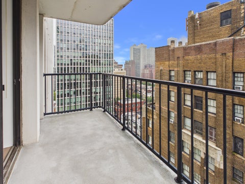 Tiny photo for 1230 N State Parkway #18D, Chicago, IL 60610 (MLS # 12766040)