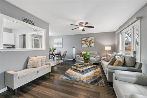 Tiny photo for 1100 Partridge Avenue, Bolingbrook, IL 60490 (MLS # 12605197)