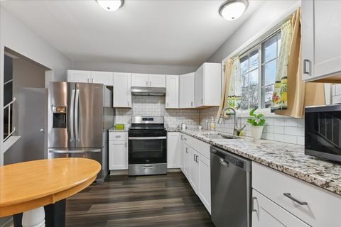 Tiny photo for 1100 Partridge Avenue, Bolingbrook, IL 60490 (MLS # 12605197)