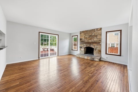Tiny photo for 450 Potomac Lane, Elk Grove Village, IL 60007 (MLS # 12734469)