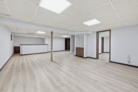 Tiny photo for 450 Potomac Lane, Elk Grove Village, IL 60007 (MLS # 12734469)