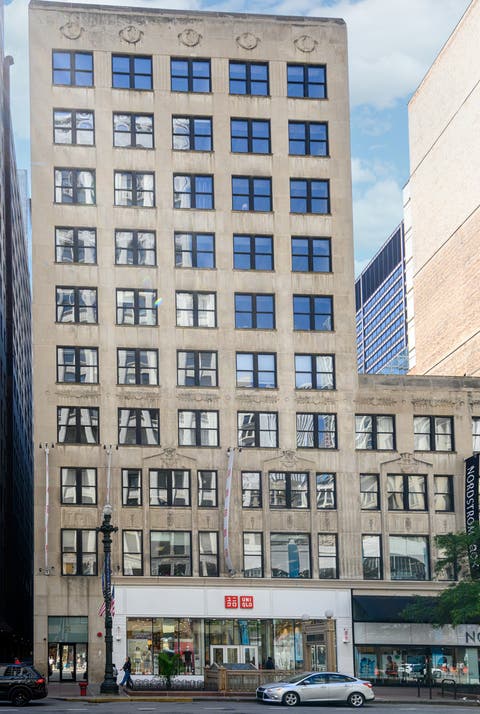 Photo of 20 N State Street #612, Chicago, IL 60602 (MLS # 12665108)