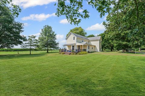 Tiny photo for 1728 County Road 500 E, Champaign, IL 61822 (MLS # 12438669)