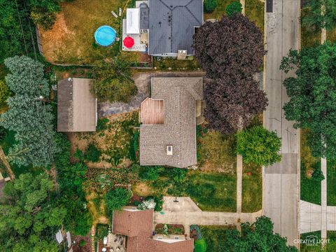 Tiny photo for 1211 James Street, Geneva, IL 60134 (MLS # 12434937)