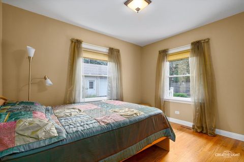 Tiny photo for 1211 James Street, Geneva, IL 60134 (MLS # 12434937)