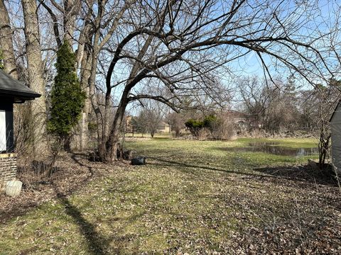 Tiny photo for 2507 Lincoln Avenue, Long Grove, IL 60047 (MLS # 12597999)