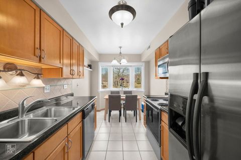 Tiny photo for 6820 Joliet Road #11, Indian Head Park, IL 60525 (MLS # 12571564)