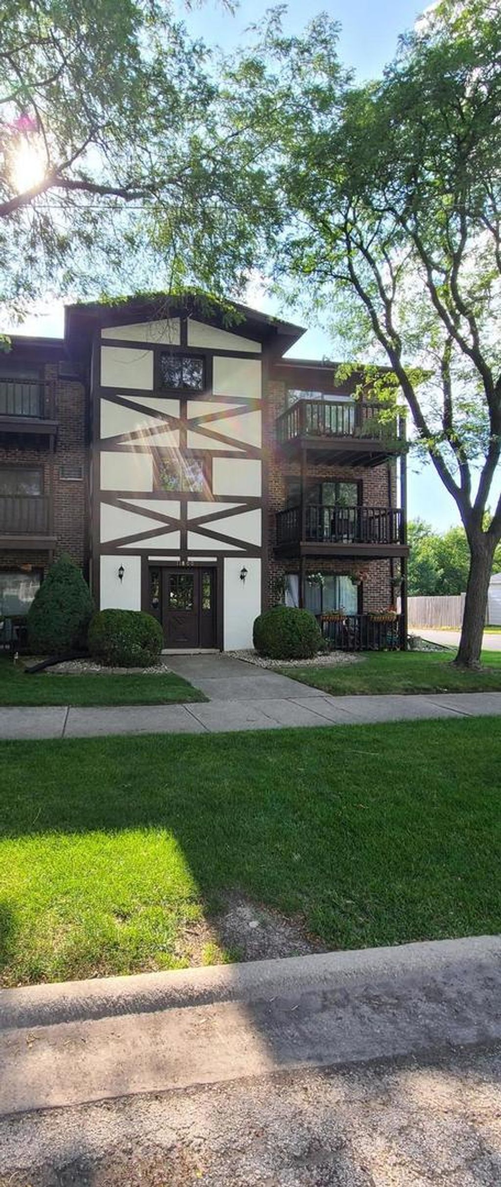 Photo for 11800 S Komensky Avenue #203, Alsip, IL 60803 (MLS # 12464711)