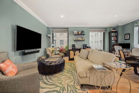 Tiny photo for 40 E DELAWARE Place #904, Chicago, IL 60611 (MLS # 12509014)