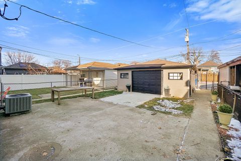 Tiny photo for 5124 W Saint Paul Avenue, Chicago, IL 60639 (MLS # 12535573)