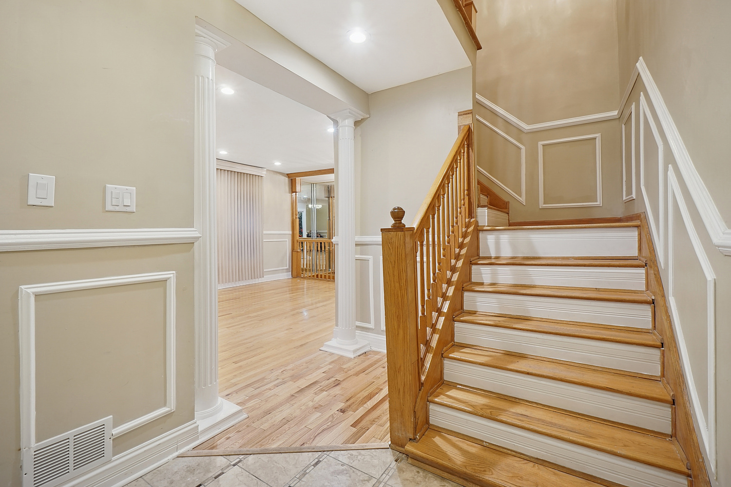 5124 W Saint Paul Avenue