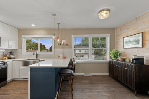 Tiny photo for 1450 TERRACE PARK Drive, Bettendorf, IA 52722 (MLS # 12785818)