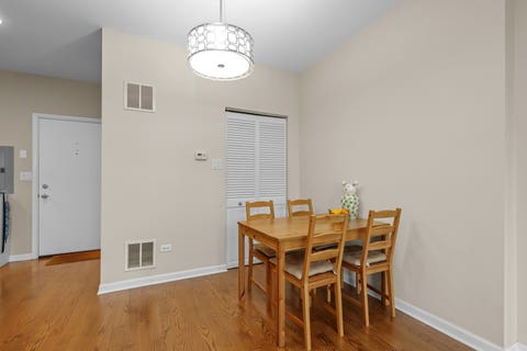 Tiny photo for 5300 N Lincoln Avenue #3C, Chicago, IL 60625 (MLS # 12740511)