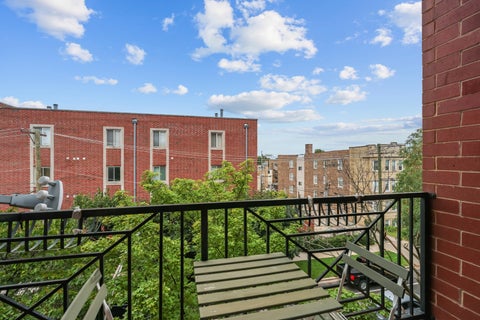 Tiny photo for 5300 N Lincoln Avenue #3C, Chicago, IL 60625 (MLS # 12740511)
