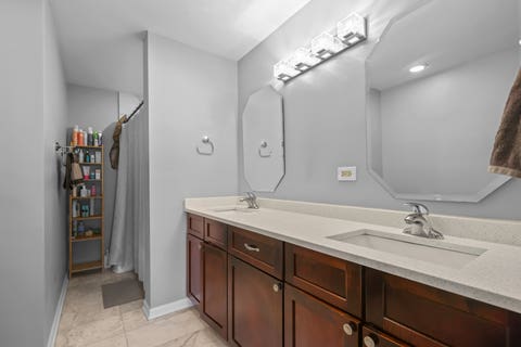 Tiny photo for 5300 N Lincoln Avenue #3C, Chicago, IL 60625 (MLS # 12740511)