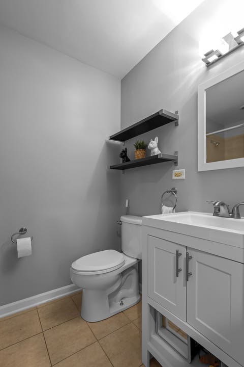 Tiny photo for 5300 N Lincoln Avenue #3C, Chicago, IL 60625 (MLS # 12740511)