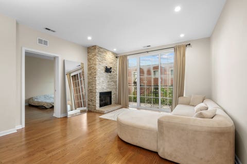 Tiny photo for 5300 N Lincoln Avenue #3C, Chicago, IL 60625 (MLS # 12740511)