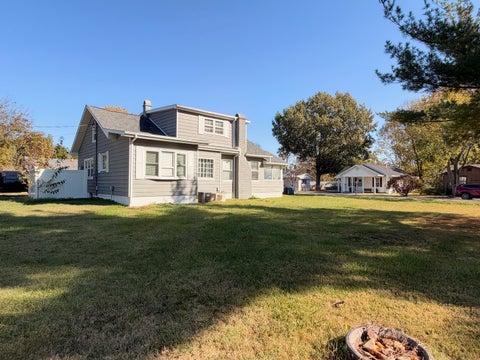 Tiny photo for 803 Hickman Street, Benton, IL 62812 (MLS # 12792576)