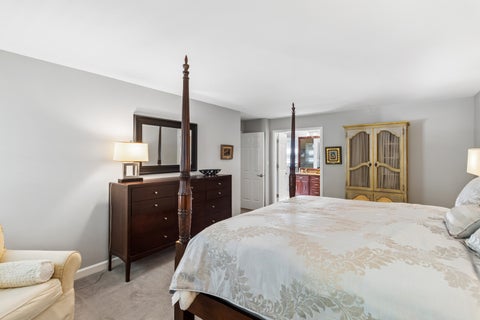 Tiny photo for 601 W Kingsley Drive, Arlington Heights, IL 60004 (MLS # 12739572)
