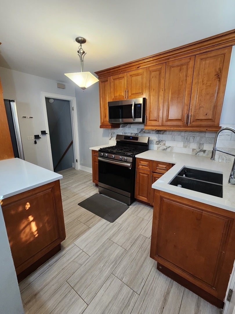 1424 N Harlem Avenue D
