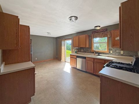 Tiny photo for 12432 Barberry Drive, Winnebago, IL 61088 (MLS # 12457883)