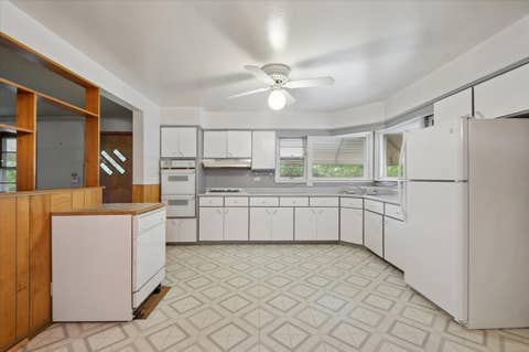 Tiny photo for 8351 W 99th Street, Palos Hills, IL 60465 (MLS # 12729093)