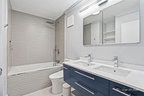 Tiny photo for 1615 E Central Road #122C, Arlington Heights, IL 60005 (MLS # 12601991)