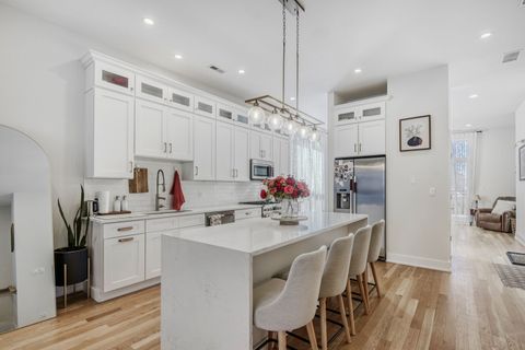 Tiny photo for 1707 S Jefferson Street #2, Chicago, IL 60616 (MLS # 12576554)