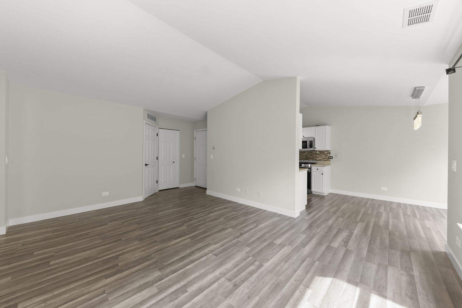 992 Langtry Court D