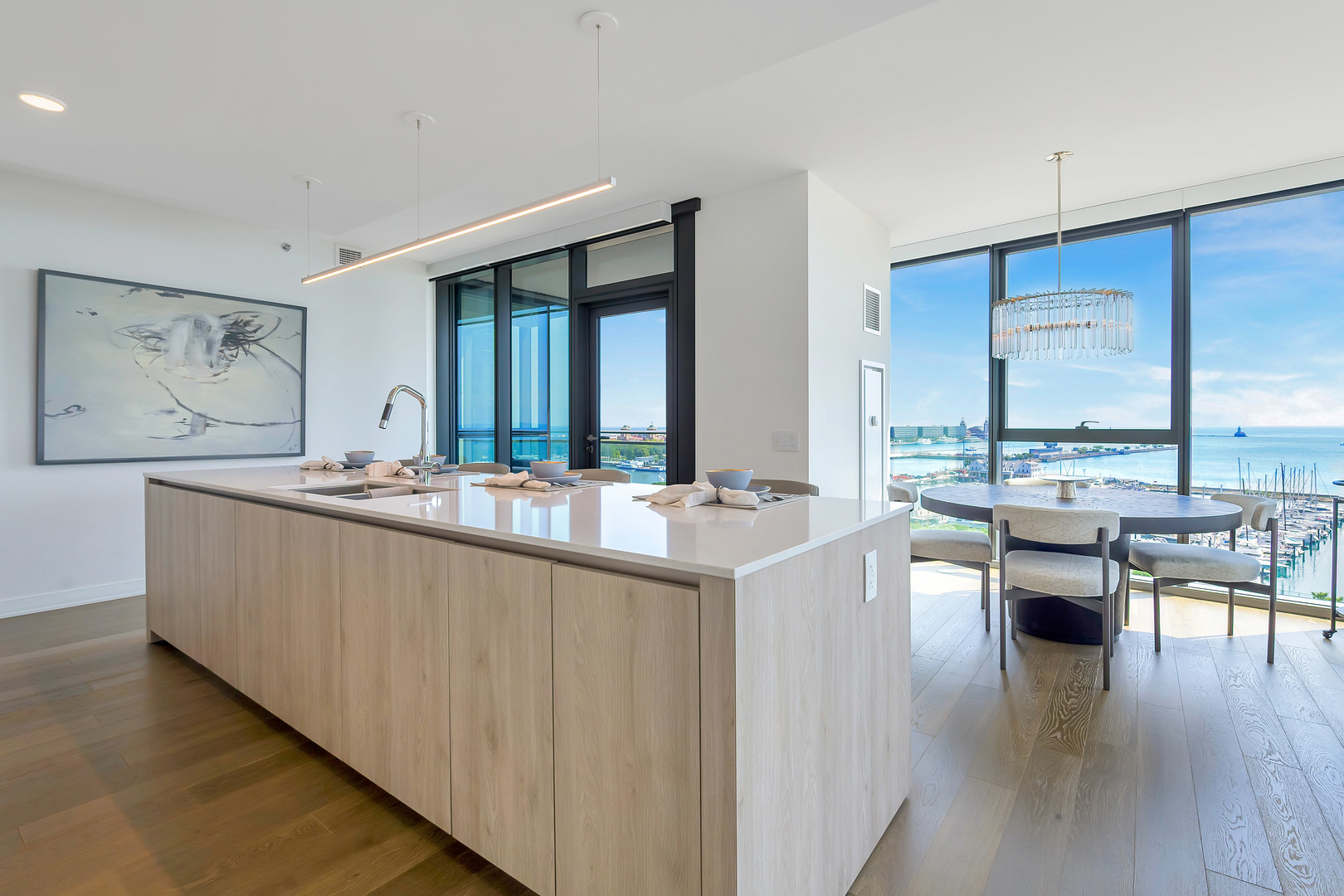 211 N Harbor Drive 1502