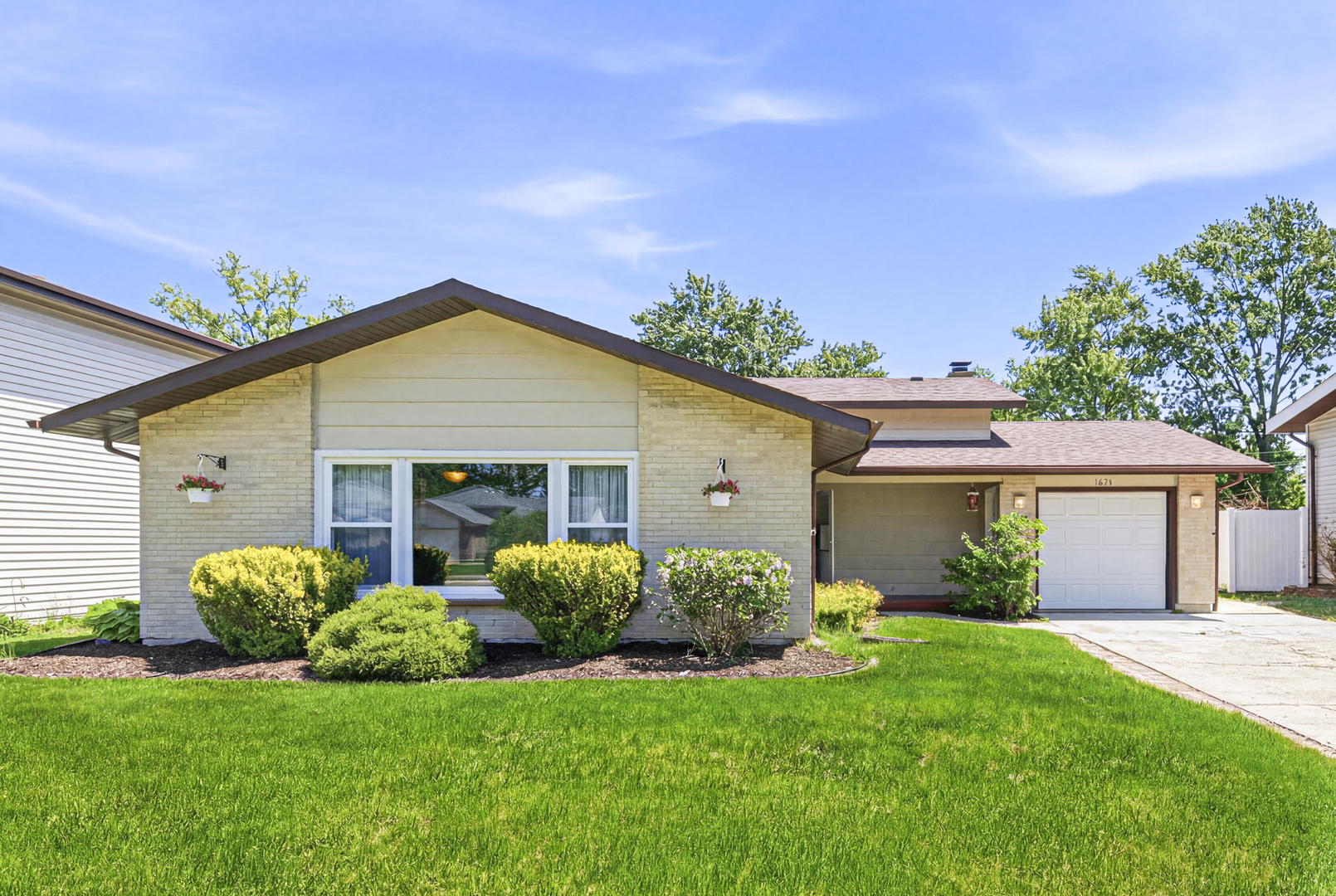 1073 S Finley Road