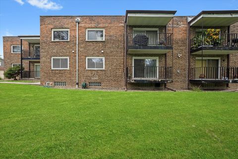 Tiny photo for 2807 Willow Road #103, Homewood, IL 60430 (MLS # 12524308)