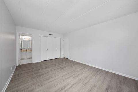 Tiny photo for 2807 Willow Road #103, Homewood, IL 60430 (MLS # 12524308)