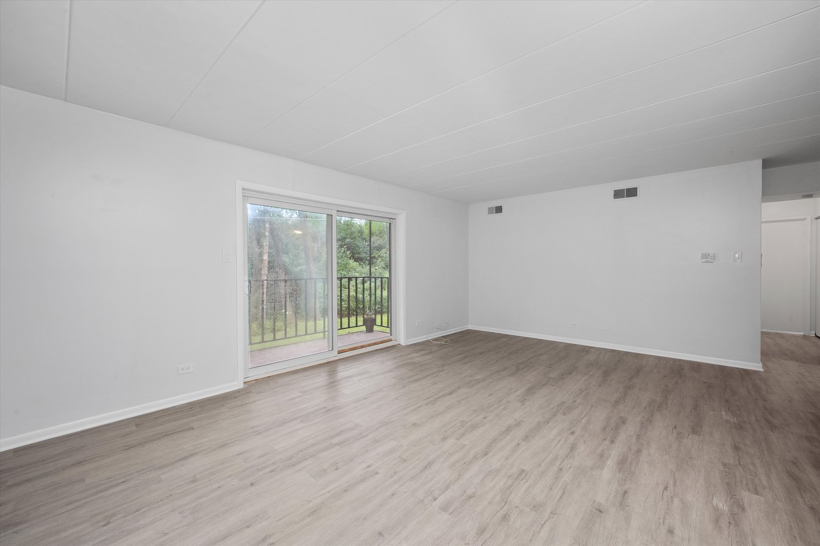 2807 Willow Road 103