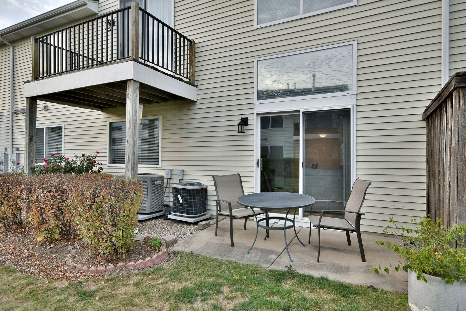 1009 Huntington Drive