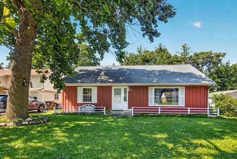 Photo of 4010 Pinecrest Road, Rockford, IL 61107 (MLS # 12689087)