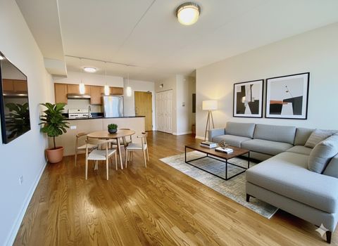 Tiny photo for 3000 S WENTWORTH Avenue #4B, Chicago, IL 60616 (MLS # 12539032)