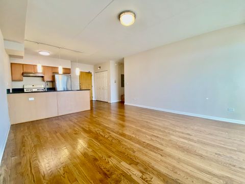 Tiny photo for 3000 S WENTWORTH Avenue #4B, Chicago, IL 60616 (MLS # 12539032)