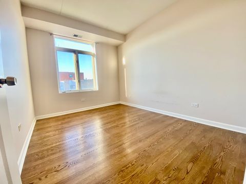 Tiny photo for 3000 S WENTWORTH Avenue #4B, Chicago, IL 60616 (MLS # 12539032)